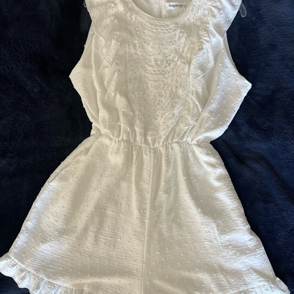 Angashion White Lace Romper